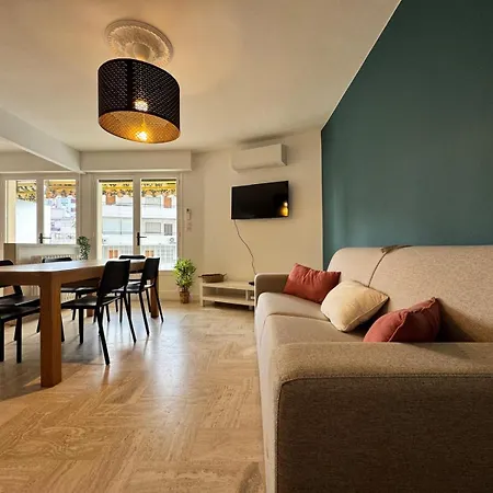 Les Appts D'albertine - T3 Climatise A 200m Des Plages, Centre-ville Et Gare - Parking Prive Inclus Appartement *