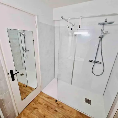 T3 Lumineux - 6 Pers - Hypercentre - Climatise - Gare Sncf A 200 M - Parking Prive - A 100 M Apartament