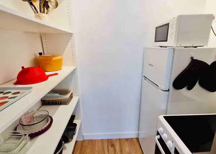 Apartament T3 Lumineux - 6 Pers - Hypercentre - Climatise - Gare Sncf A 200 M - Parking Prive - A 100 M Antibes