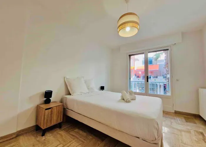 T3 Lumineux - 6 Pers - Hypercentre - Climatise - Gare Sncf A 200 M - Parking Prive - A 100 M Apartament