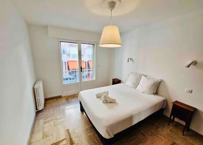 Apartament T3 Lumineux - 6 Pers - Hypercentre - Climatise - Gare Sncf A 200 M - Parking Prive - A 100 M